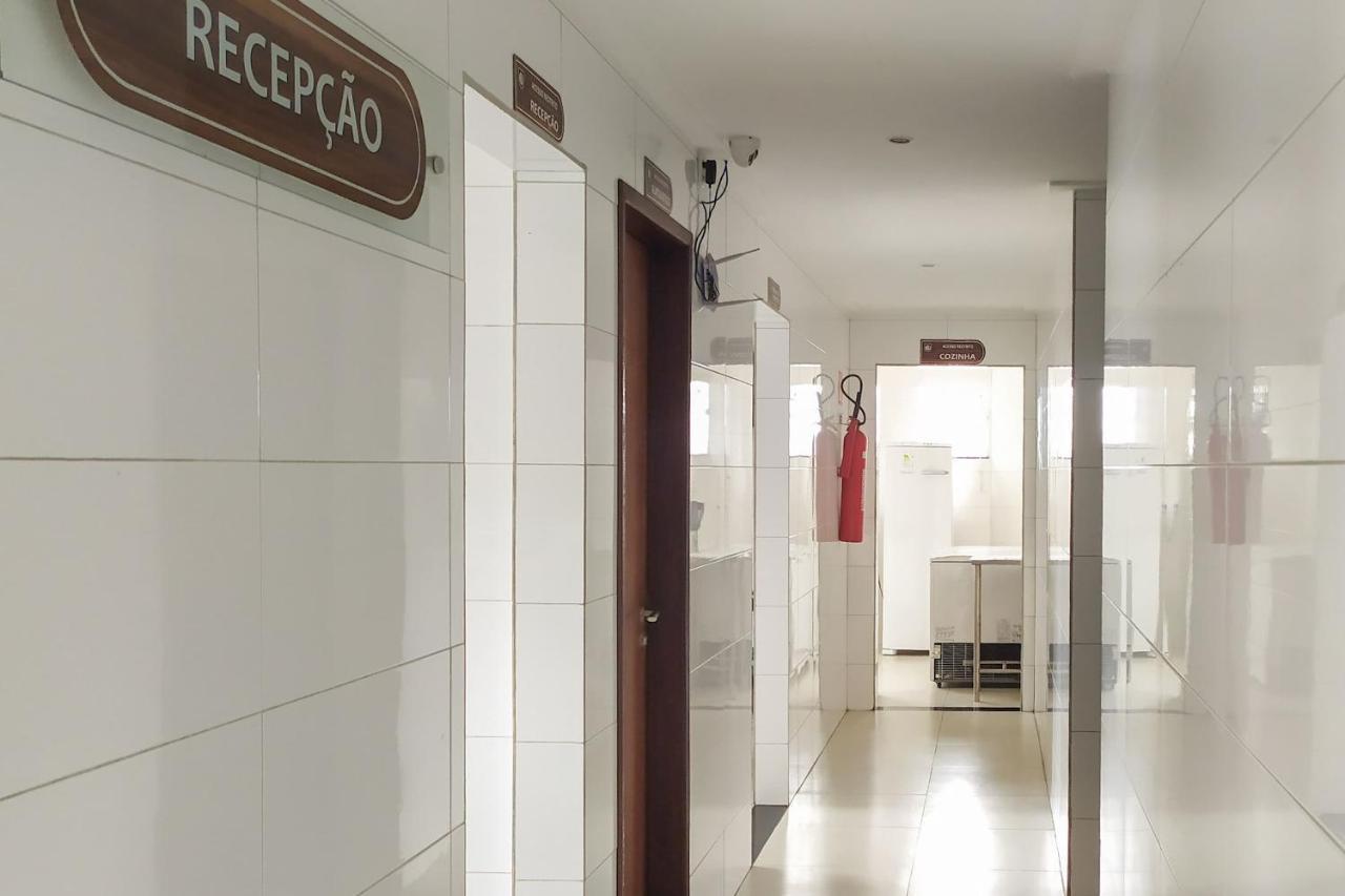 OYO Hotel Valéria Salvador Esterno foto